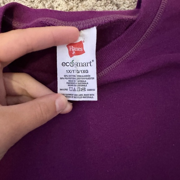Purple Thin Sweatshirt, Hanes, Size 1X (Fits like meduim) - Picture 2 of 2